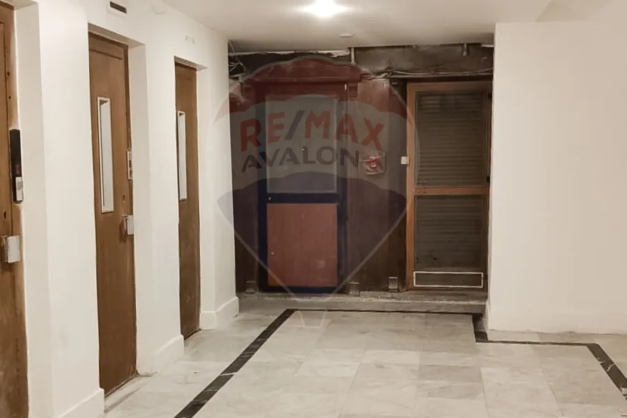 شقة للبيع 160 م سان ستيفانو (علي البحر مباشرة)