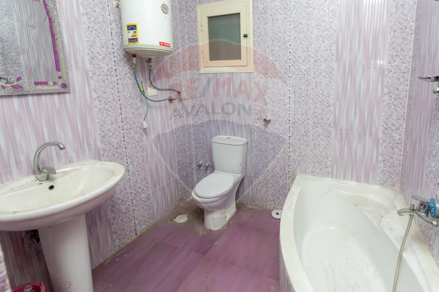 Administrative apartment for sale 163 m Camp Shizar (Main Port Said St.- Brand Building)