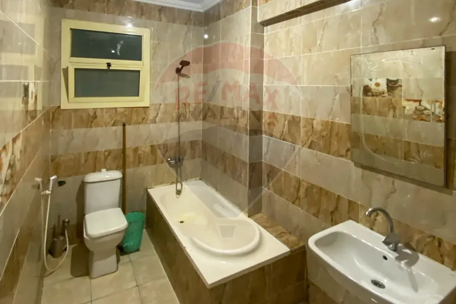 شقة للايجار المفروش 100 م كامب شيزار (متفرع من ش المكتبات)