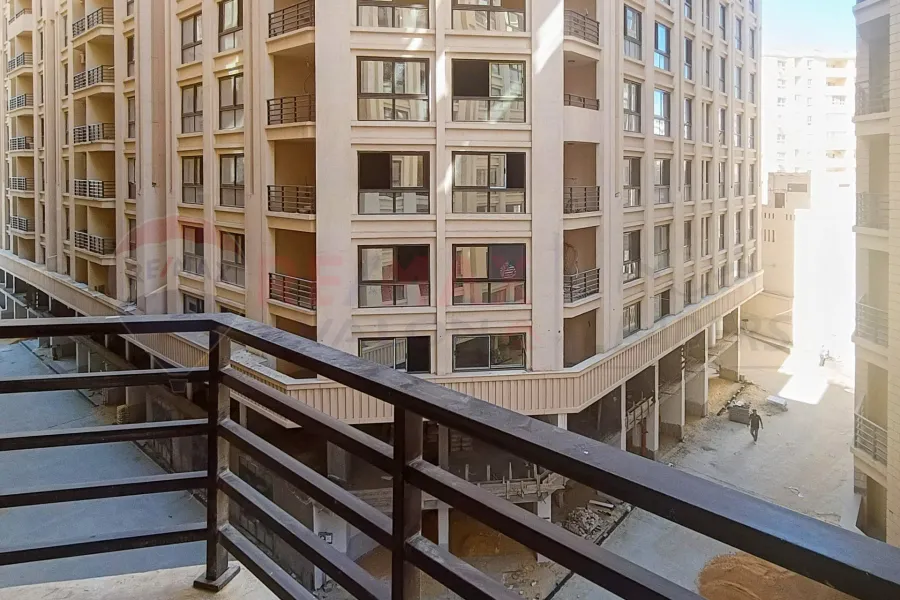 شقه للبيع 168 م سموحه (فالوري انطونيادس)