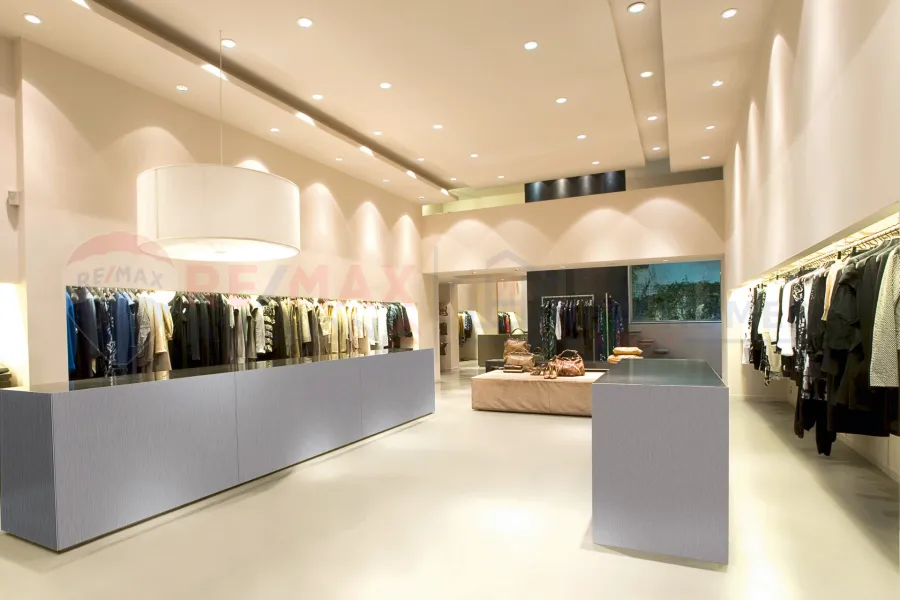 محل تجاري للإيجار 90 م سموحة ( ش النقل والهندسة )