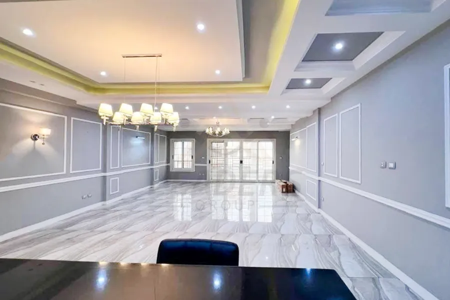 شقة للبيع 250 م سموحه (ش بهاء الدين الغتورى)