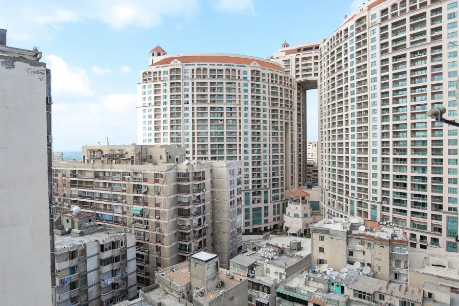 شقة للبيع 170م  سان ستفانو (متفرع من ش عبد السلام عارف)