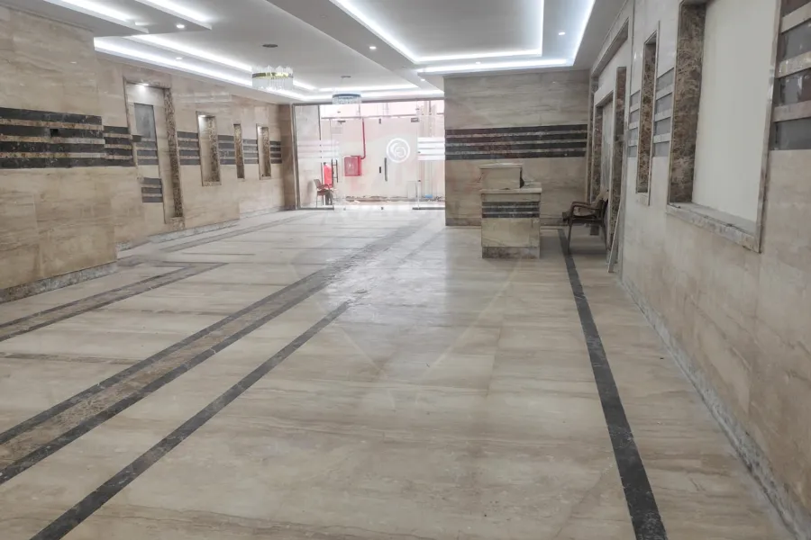 شقه للبيع 206 م سموحة ( كومباوند جراند فيو )