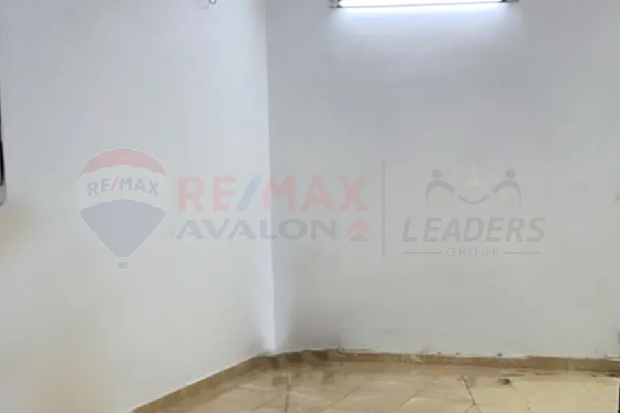 Commercial headquarters  for rent 75 m Bolkley (Lavizon)