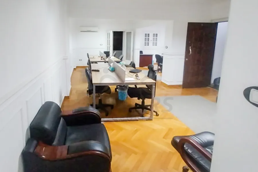 شقة للايجار 200 م رشدي (ش ابو قير)