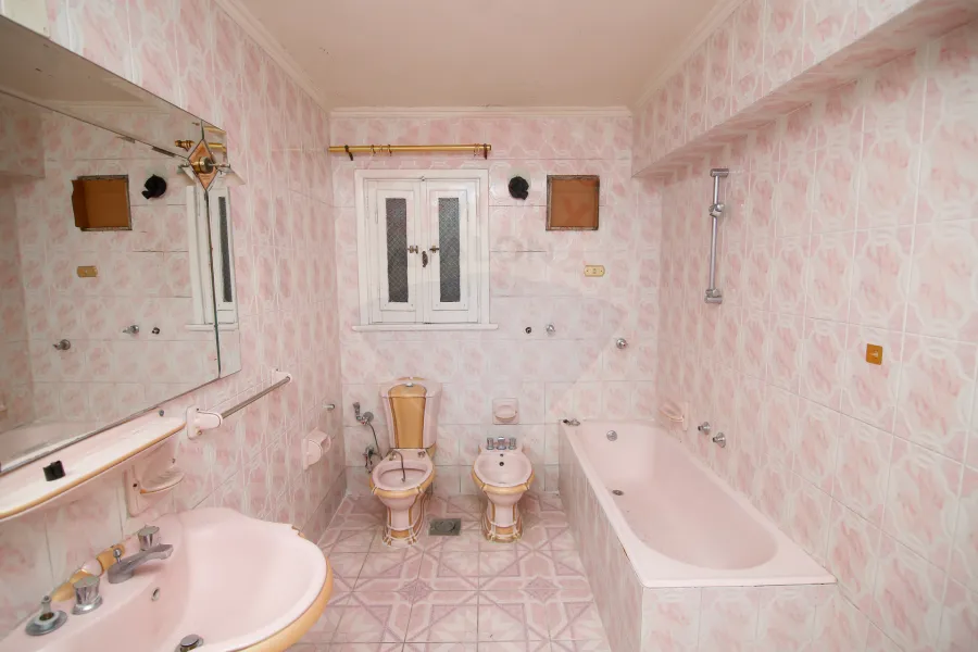 Apartment for sale 200 m Sporting (teba st)