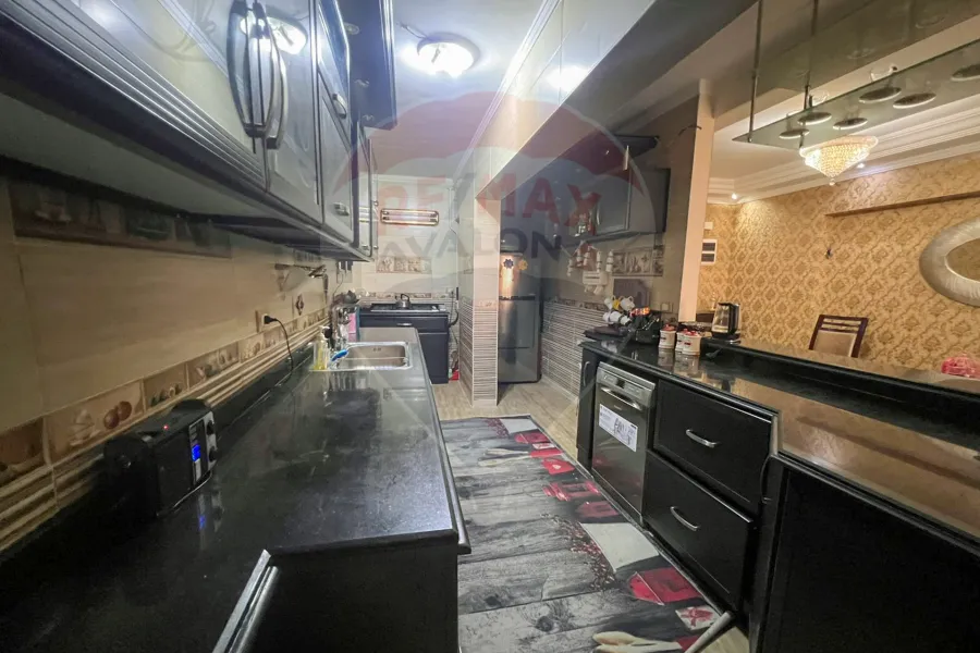 شقة للبيع 265 م سابا باشا (ش خليل مطران)