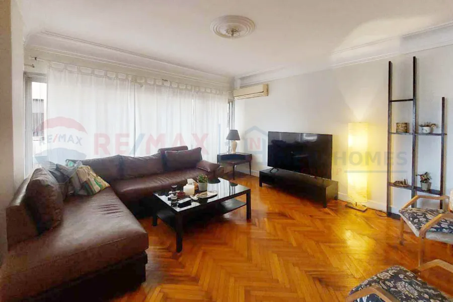 شقة للبيع 215 م كفر عبده (خطوات من جنينه اللمبي)