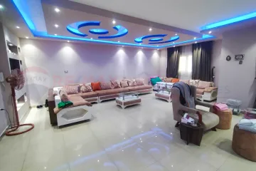 شقة للبيع 250 م رشدي (ش ابراهيم حلمي)