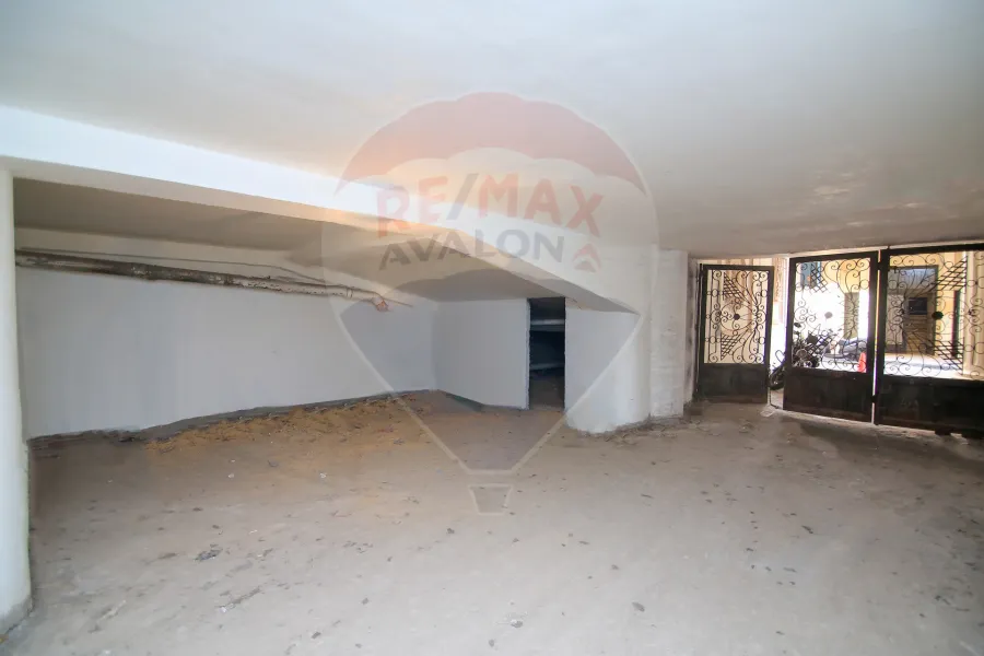 Commercial flat for sale 500 m Glem (Rasmy Pasha St.)