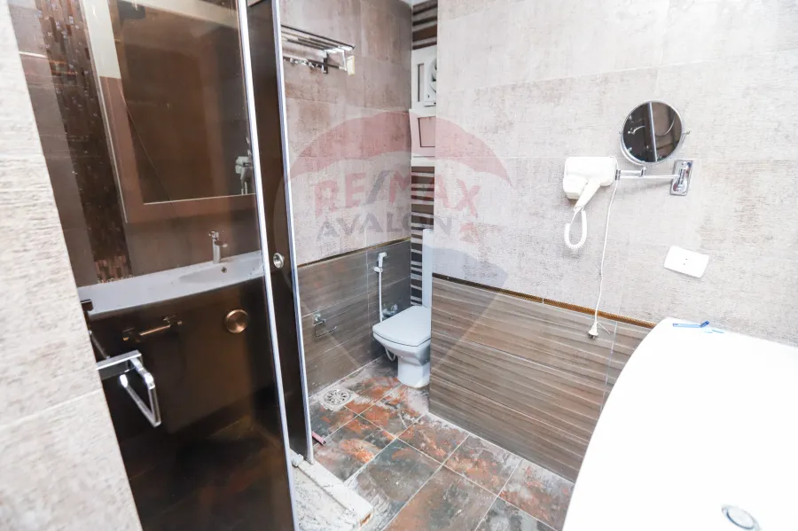 شقه للايجار 175 م لوران (شارع الاقبال)