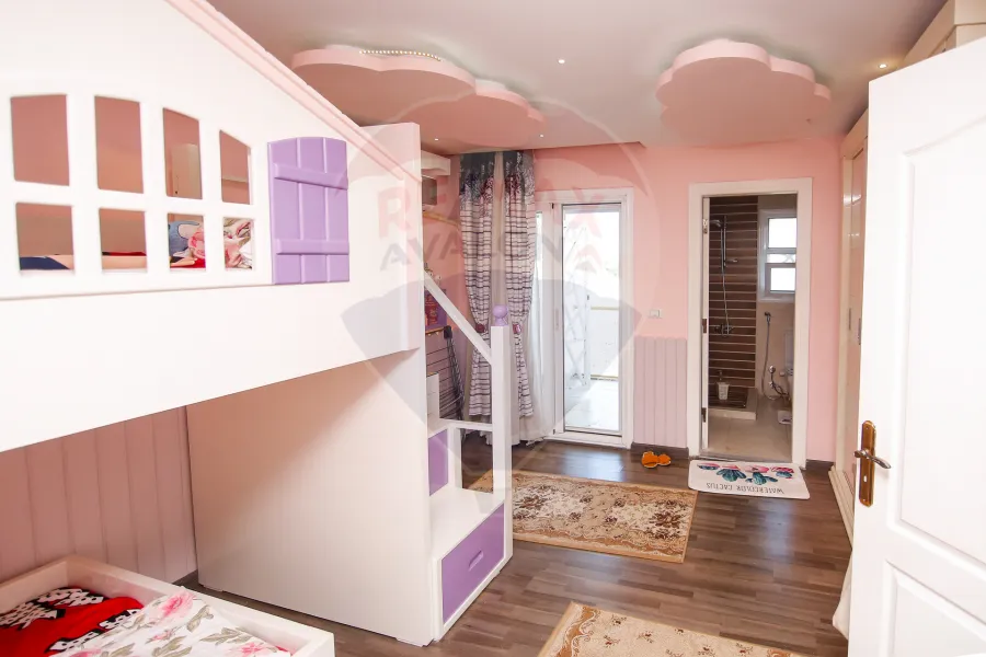 شقة دوبلكس للبيع 255 م كينج مريوط (ليك سايد)