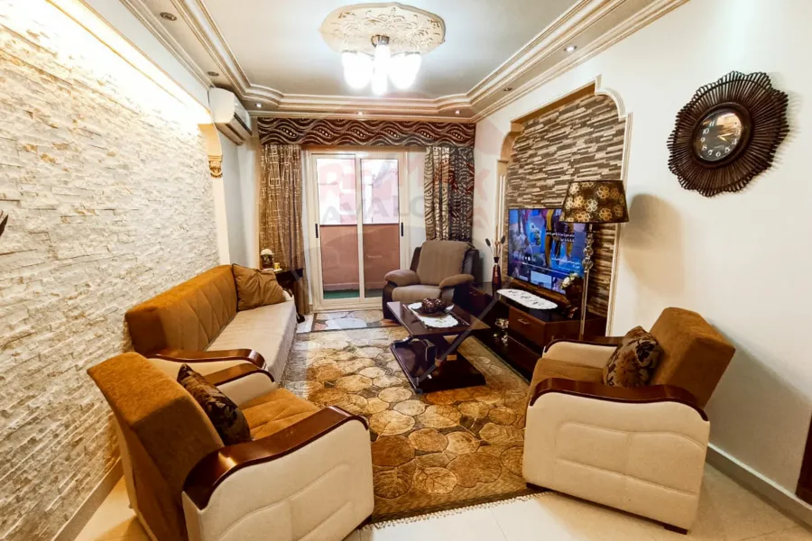 شقة للبيع 120 م سيدي بشر (متفرع من ش خالد بن الوليد)