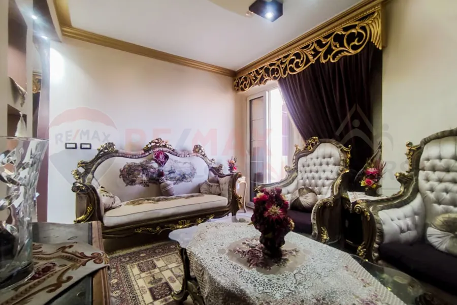 Apartment for sale 210 m Smouha (Hilton St.)