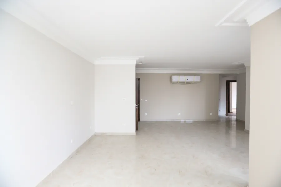 شقة للايجار 192م رشدي (ش ابو قير)