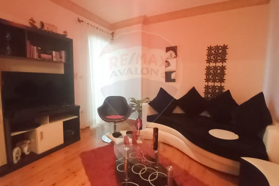 شقة للبيع 108 م سموحة ( متفرع من ش فوزي معاذ )