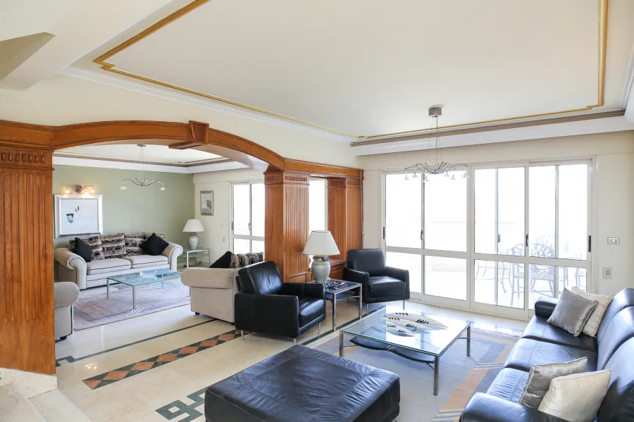 دوبلكس للبيع 500م سبورتنج - خطوات من ش أبو قير