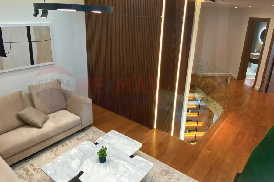 Sky-Villa for sale 277 m Smouha SkyLine