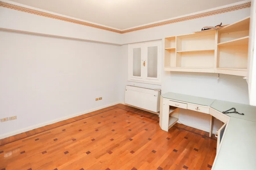 شقة للبيع 350 م رشدى (شارع المعسكر الروماني)