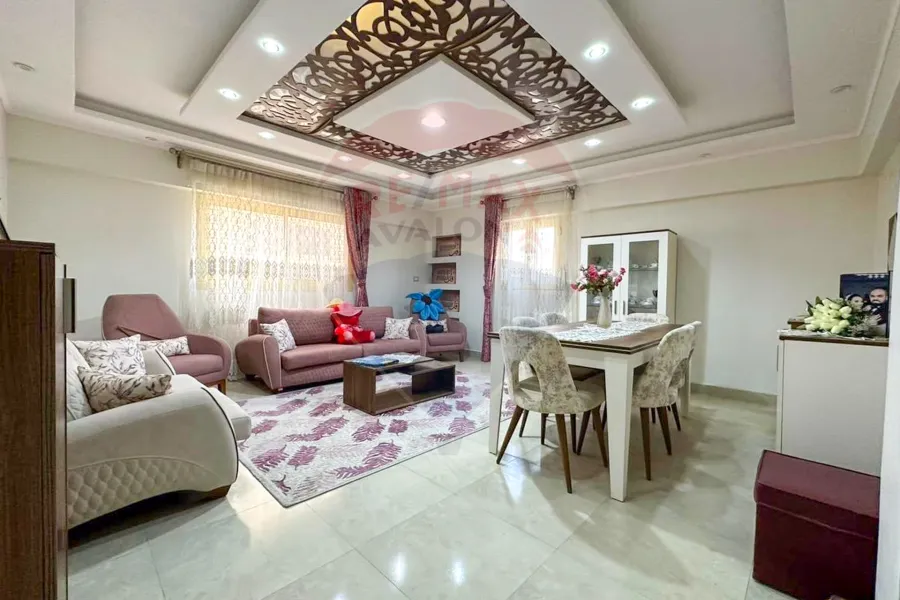 Apartment for sale 95 m Alsoyof (The second number from Gamal Abdel Nasser St)
