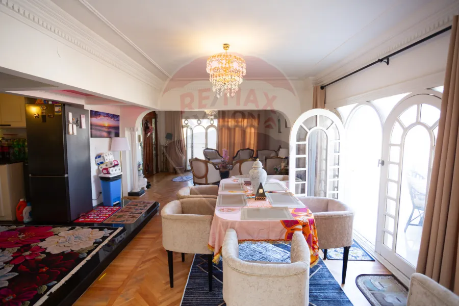 شقة للبيع 235 م رشدي (ش ابو قير)