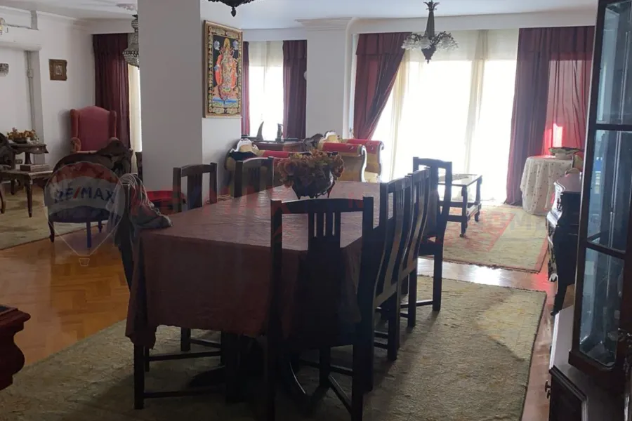 Licensed apartment for sale 250 m Gleem (Moustafa Fahmy st.)