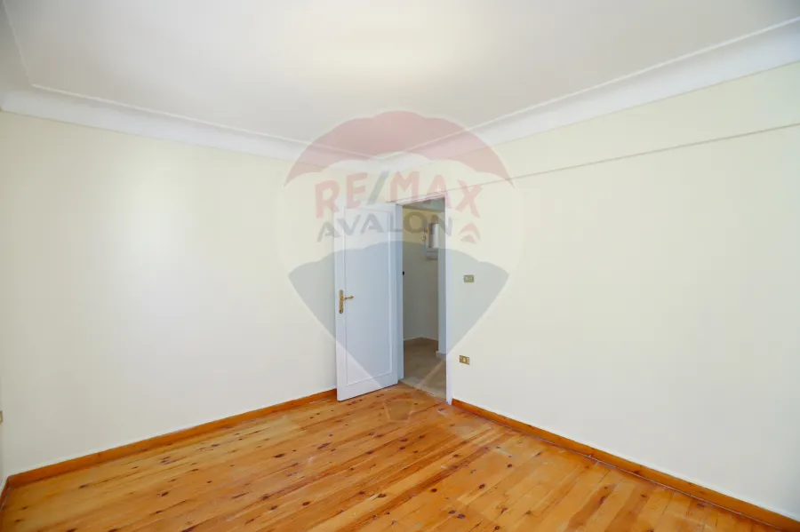 شقة للبيع 187 م سموحة (شارع إسماعيل سري)