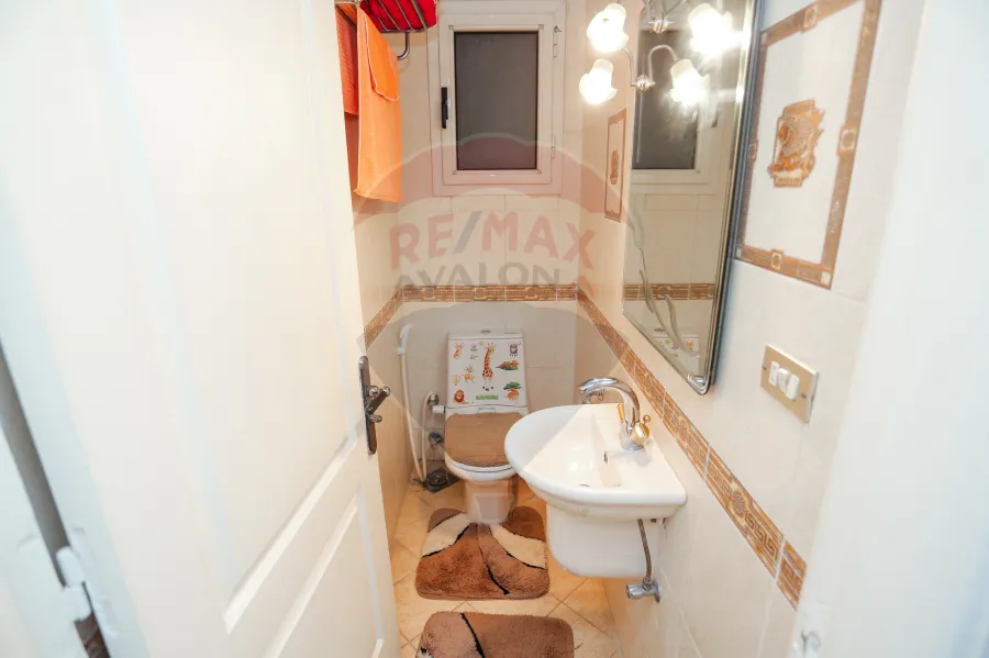 شقة للبيع 150 م سموحة (شارع ألبرت الاول - كومبوند البارون )