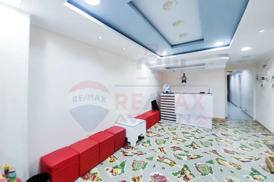 Administrative mezzanine For sale 237 m Gleem (Mostafa Maher St.)