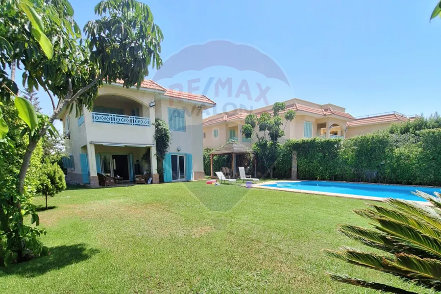 فيلا للبيع (كرير لاجون) 365 م