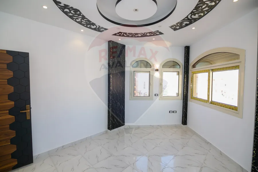 Standalone Villa for sale (Perlamarina) - 255 m