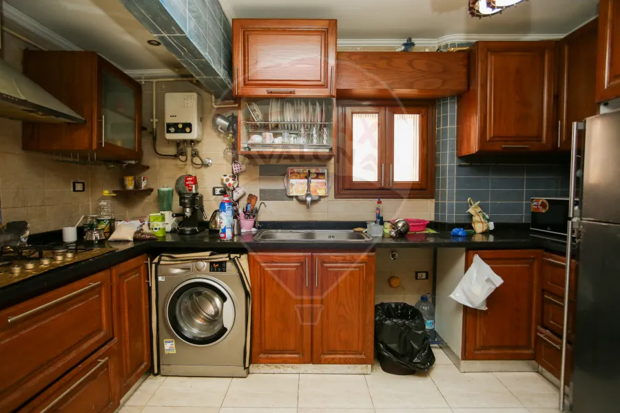 شقة للبيع 165 م (السرايا)