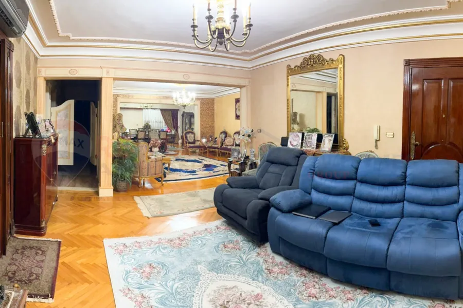 شقة للبيع 218 م محطة الرمل (ش فؤاد مباشرة)