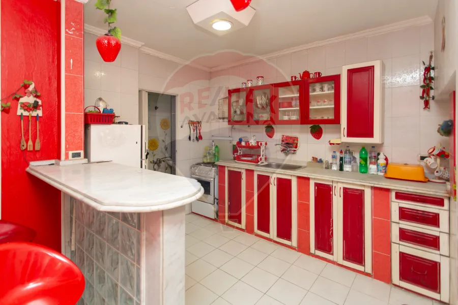 Apartment for sale 145 m Gleem (Al-Misk Street - steps from the sea)