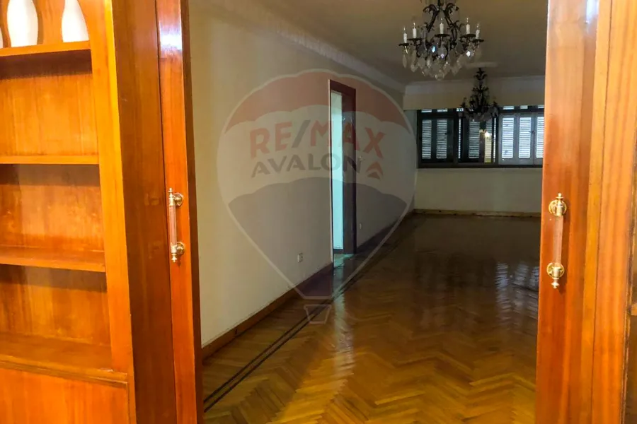 شقة للبيع 120 م سموحة (عمارات القضاة)