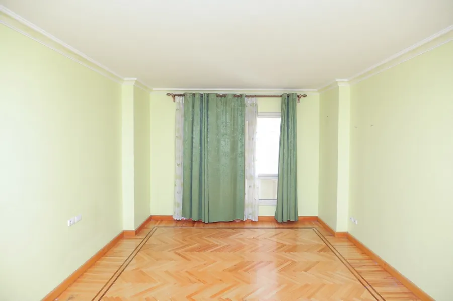 شقة للبيع 290م سموحة ( ش ألبرت الاول - أبراج دلتا لايف )