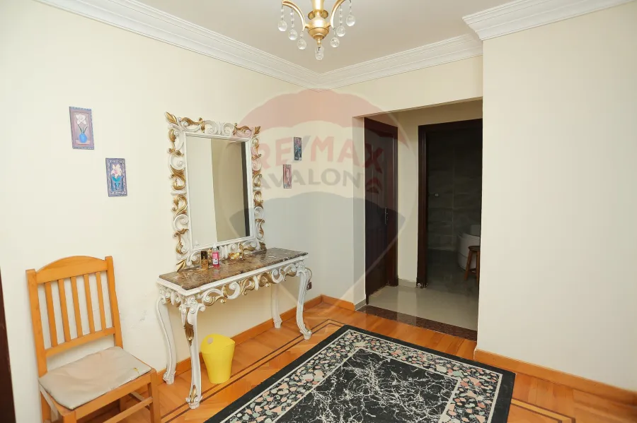 Apartment For Sale 215 m Roushdy (Aziz Shnouda Tower)