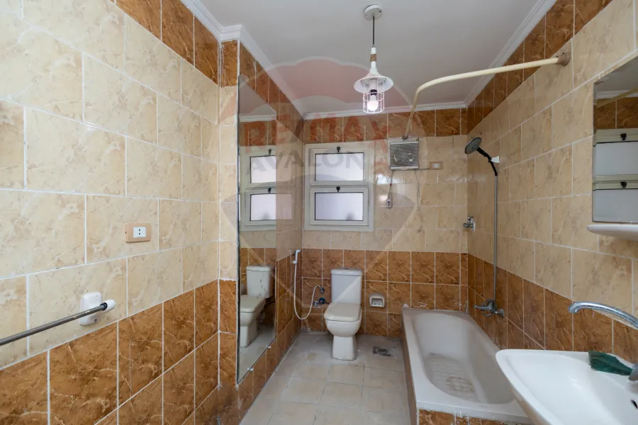 Apartment for rent 140 m SidiBeshr (Mohamed Naguib St - Brand building)