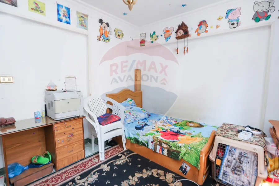 Apartment for sale 160 m Louran (Steps from abo qeer st & Teram.)