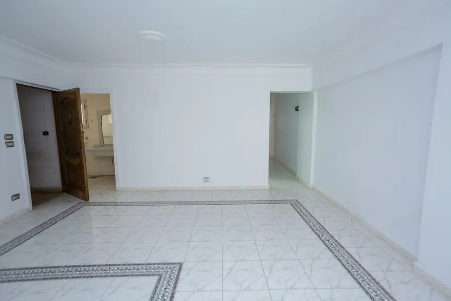Apartment For Sale 200m Sidi Besher (Mohamed Nageib St.)