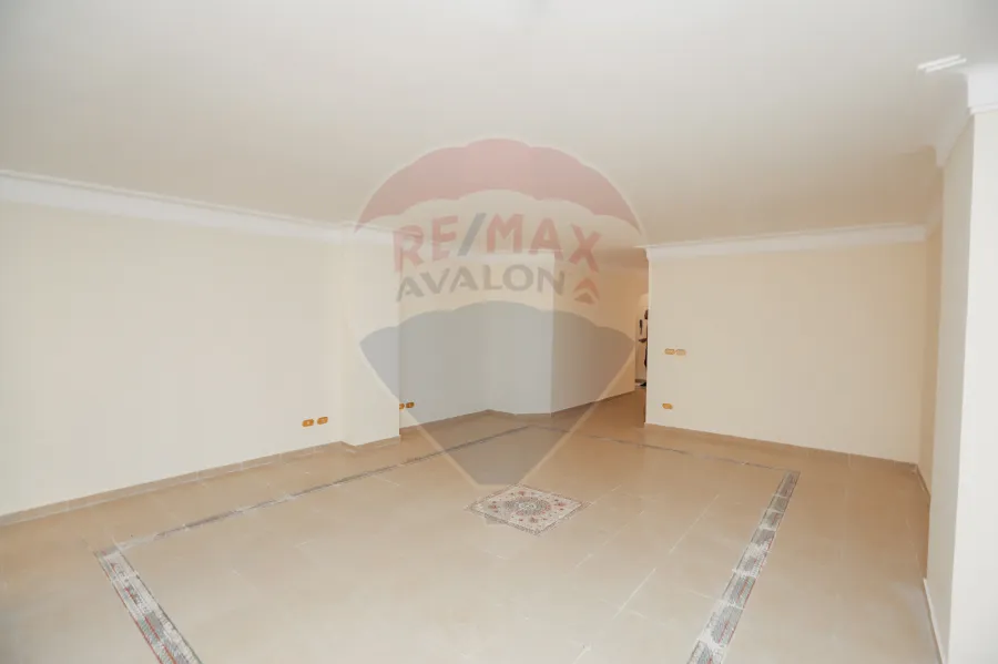 Apartment for rent 193 m Stanly (2 Num Branched from the sea ) -