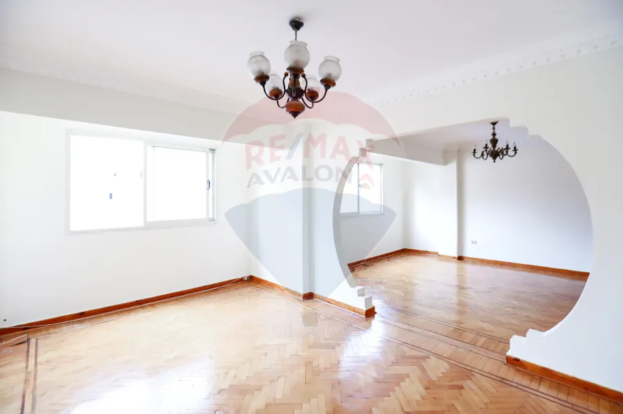 Penthouse For Sale 138 m Miami ( Gamal Abd El Nasr st )