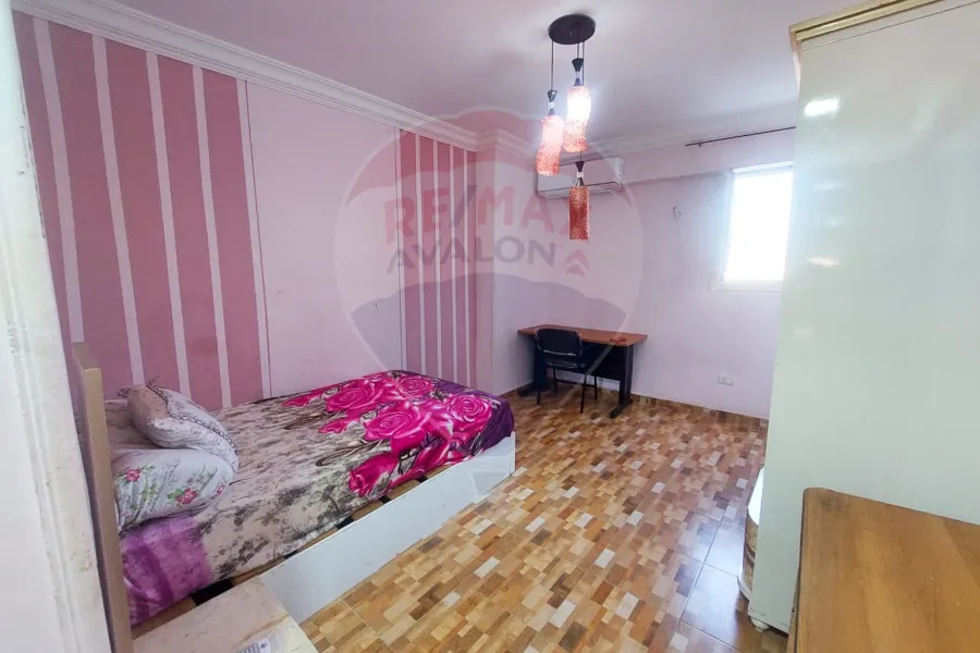 Apartment for rent Furnished 150 m Sporting (steps from the sea)