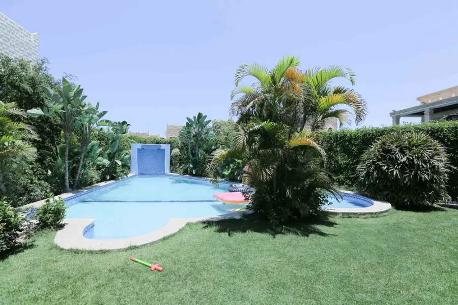 فيلا مستقلة فاخرة  2000م للبيع بلسان الوزراء