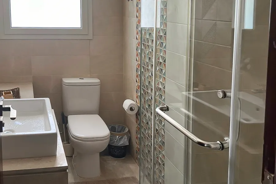 بنتهاوس للبيع (هاسيندا باي - سيدي عبد الرحمن) 204 م + 95 م روف - 15,000,000 ج