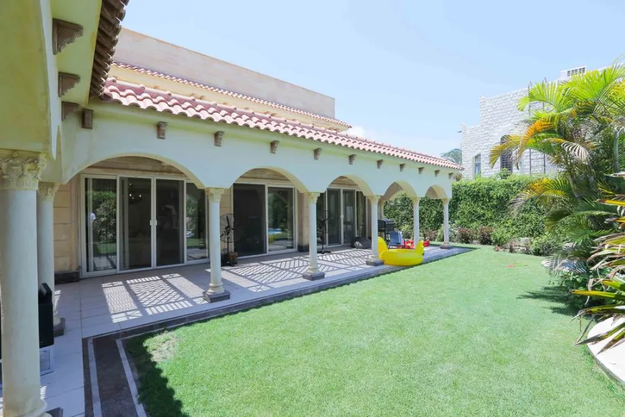 فيلا مستقلة فاخرة  2000م للبيع بلسان الوزراء