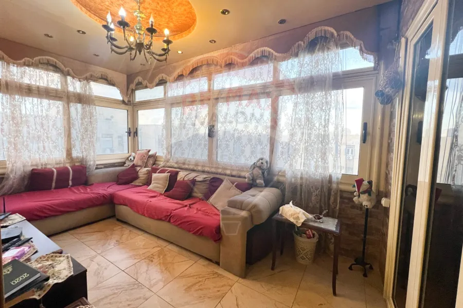 شقة  للبيع 126م  مصطفي كامل (مساكن الضباط)