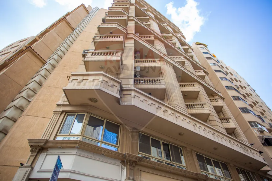 Apartment for sale 180 m Smouha (Next to Grand Plaza Hotel)