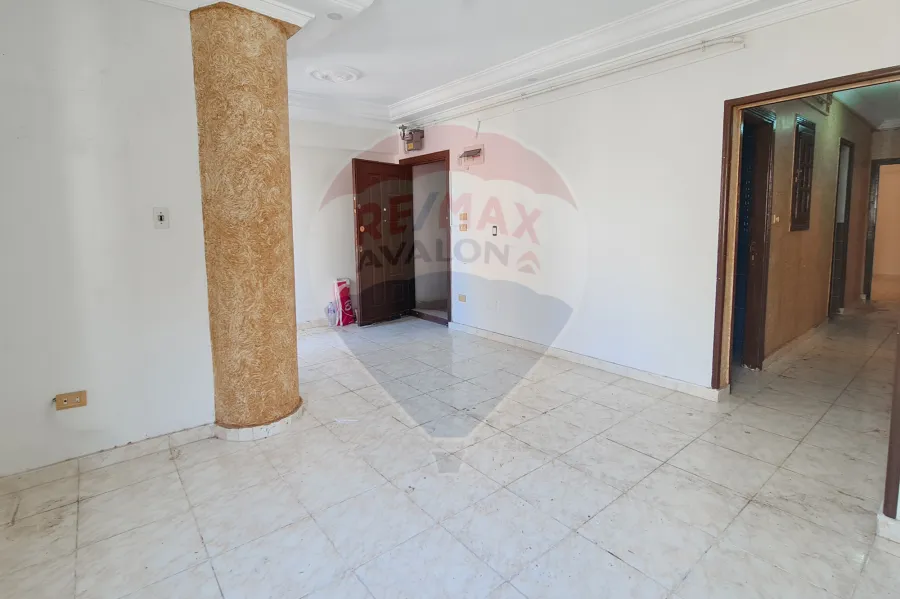 شقة للايجار 120 م الابراهيمية (خطوات من مول لاجيتيه)